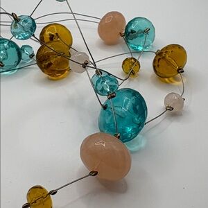 FLOATING Beads Necklace
